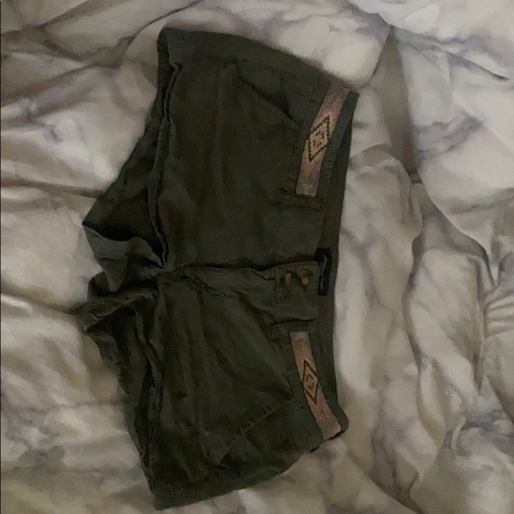 American eagle green shorts size 4 !!!